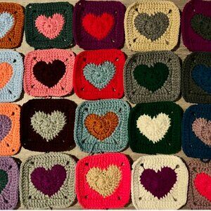 Lot of 20 5” MIXED COLORS HEARTS Crochet HEART GRANNY SQUARES Afghan DIY Throw